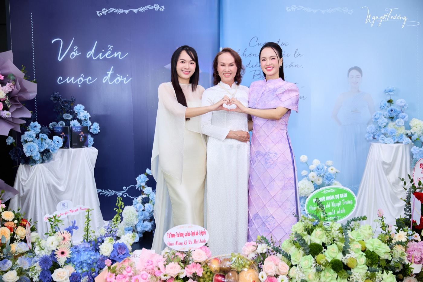 Hoạt động cùng học viên